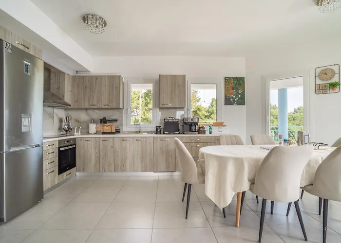Perseus In Cape Sarakiniko